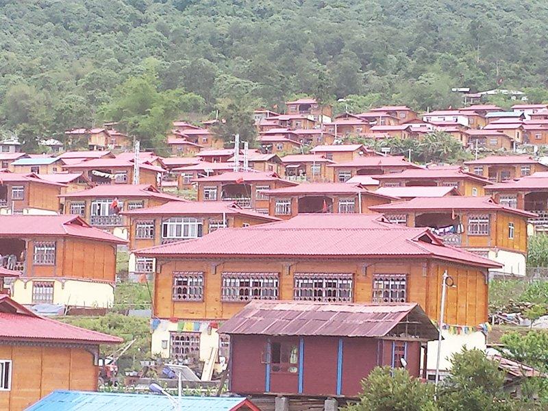 Synthetic resin roof tile project in Tibet, 3.0mm, total 100000M2